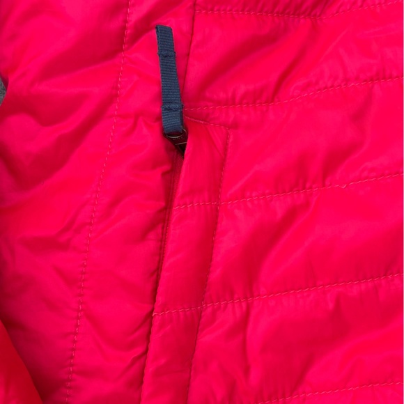 North Face Hot Pink Reverseable Kids Jacket - Picture 2 of 7